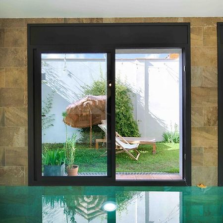 Loft Con Piscina Climatizada De Agua Salada Y Parking En El Centro De Figueres Appartement Figueres  Buitenkant foto